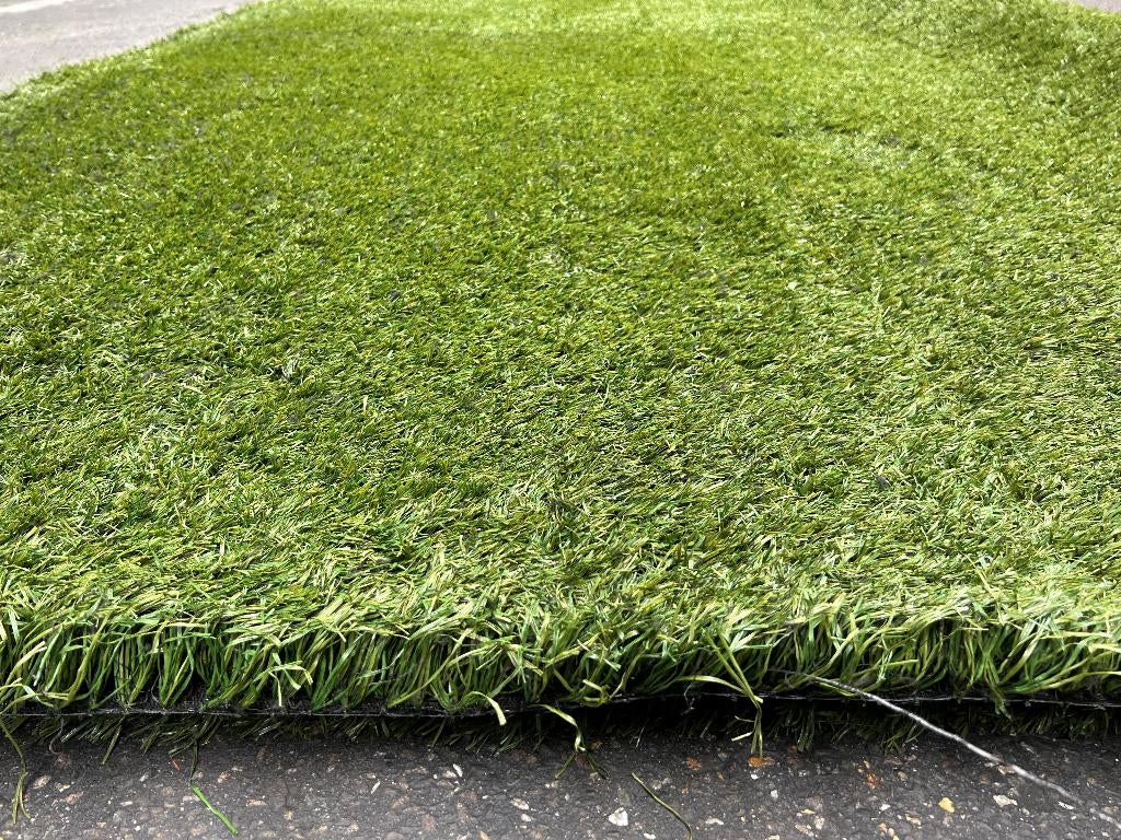 Mooi Stuk Kunstgras 20m2 (4m x 5m) €160,-, Tuin en Terras, Gras en Kunstgras, Ophalen of Verzenden, Zo goed als nieuw, 20 m² of meer