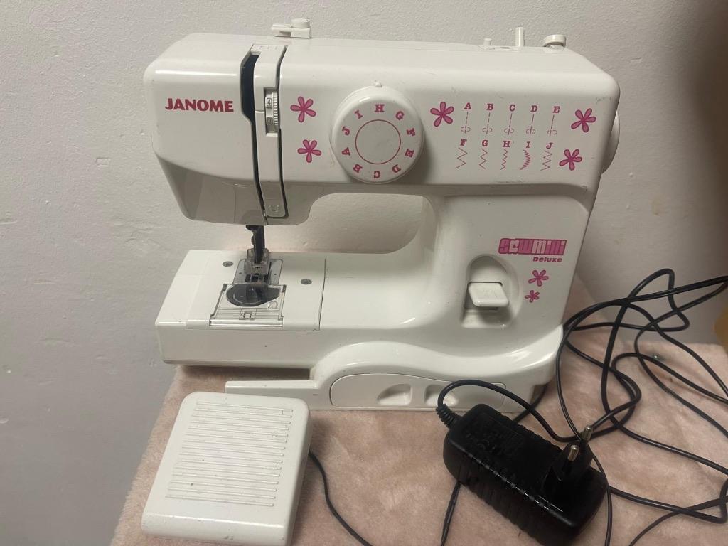 Janome Deluxe Mini naaimachine Zo goed als Nieuw, Ophalen