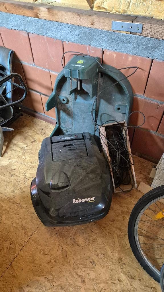 grasrobot, Enlèvement, Utilisé, Robomow, Avec capteur de pluie