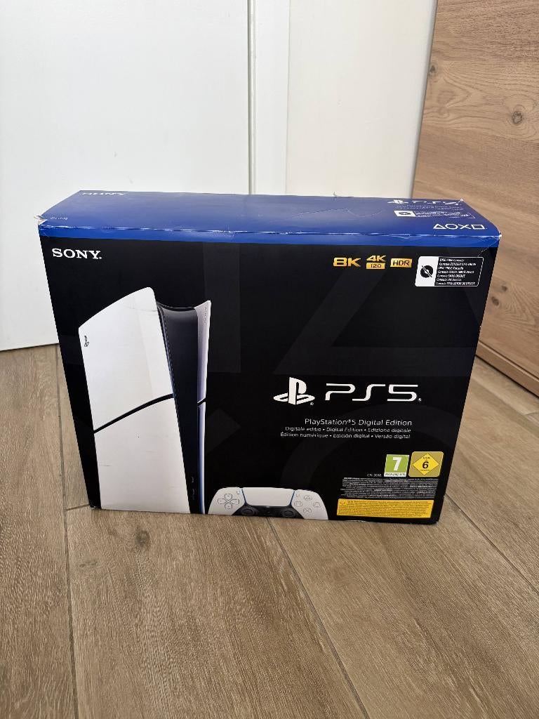 PlayStation 5 + 2 Controllers + Charging Dock–Perfecte Staat, Games en Spelcomputers, Ophalen, Zo goed als nieuw