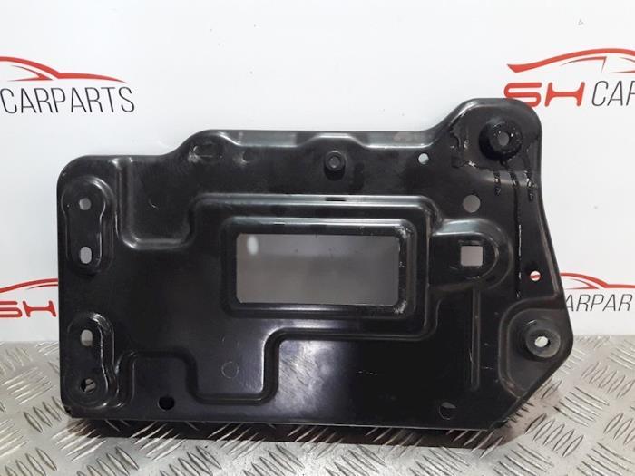 Boîtier de batterie d'un Mercedes B-Klasse, 3 mois de garantie, Utilisé, -, -