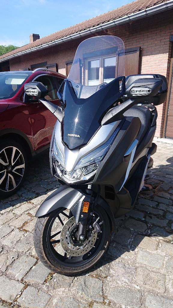 Scooter Honda Forza 300 - année 2020 - 6336 km, Scooter, 279 cc, Particulier, 1 cilinder