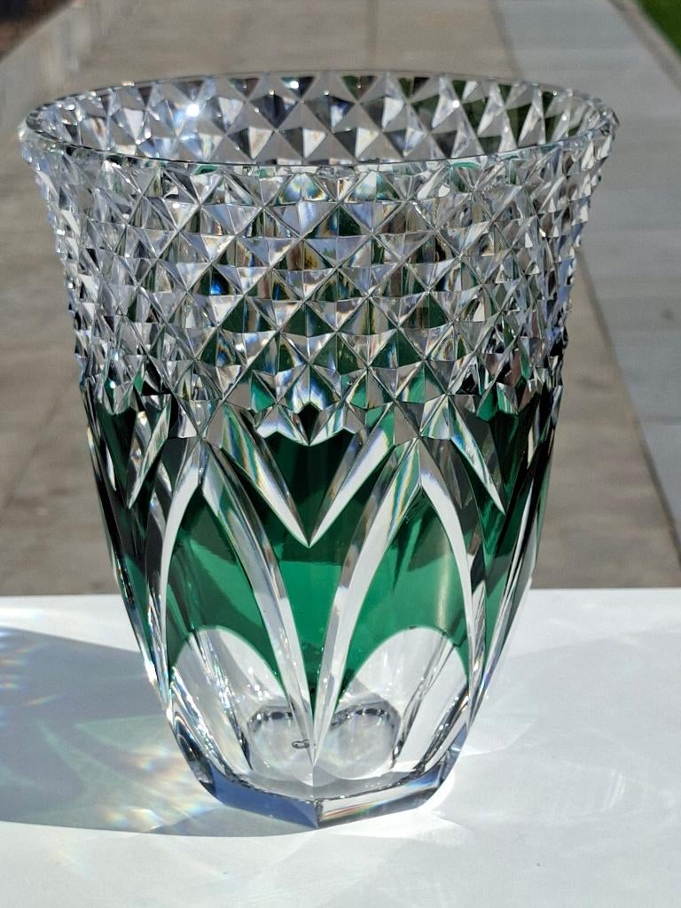 Vase vert du Val Saint Lambert. Signé, Antiquités & Art, Enlèvement