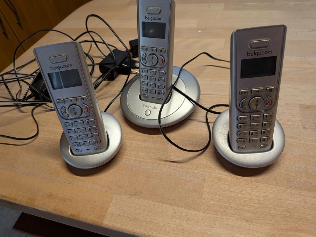 Belgacom Twist 250 trio. DECT, Télécoms, Téléphones fixes | Combinés & sans fil, Enlèvement ou Envoi