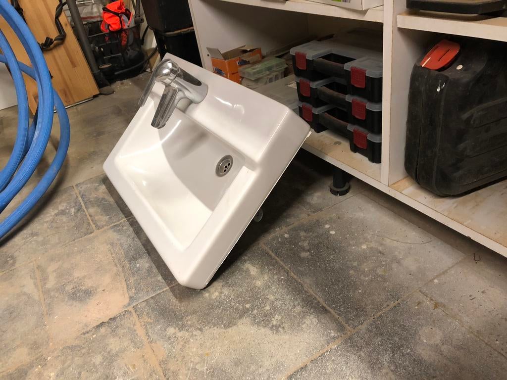 2 vasques de salle de bain en ceramique, Ophalen, Gebruikt, Wasbak of Wastafel