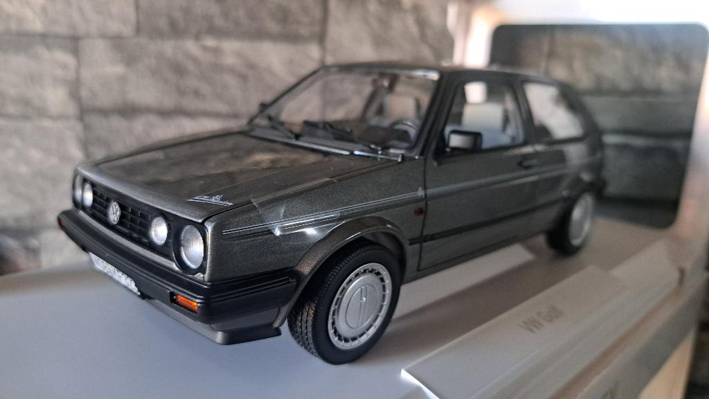 VW Volkswagen golf 2 champion 1/18éme norev, Neuf, Enlèvement ou Envoi, Voiture, Norev