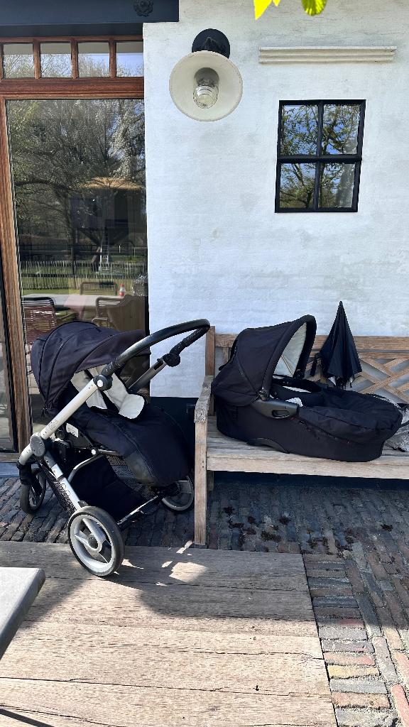 Zwarte Mutsy evo buggy + draagmand all in, Kinderen en Baby's, Kinderwagens en Combinaties, Ophalen, Gebruikt, Combiwagen, Mutsy