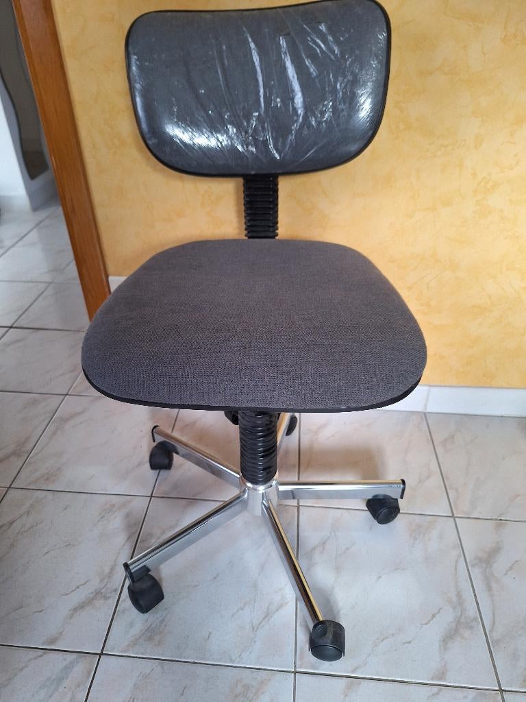 chaise de bureau nouveau prix, Enlèvement, Utilisé, Gris, Chaise de bureau