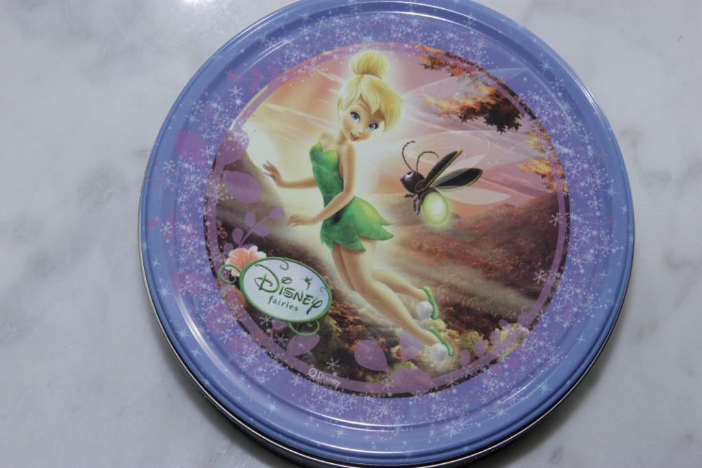 TWINKERBELL  DISNEY - Blikken doos, Ophalen of Verzenden, Zo goed als nieuw, Koek(jes), Overige merken