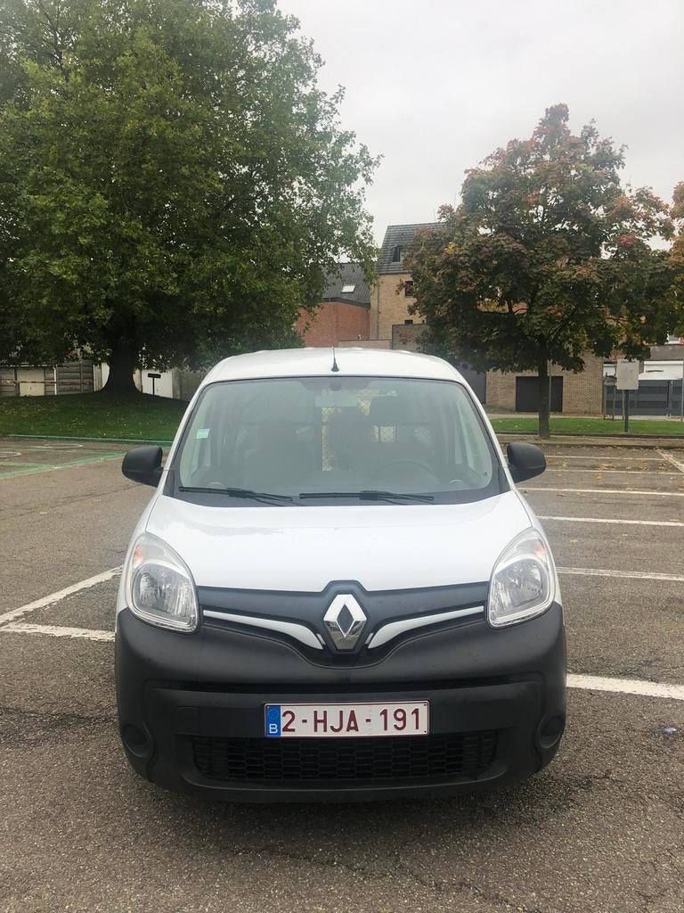 Renault Kangoo maxi, Achat, 2 places, Entretenue par le concessionnaire, Noir