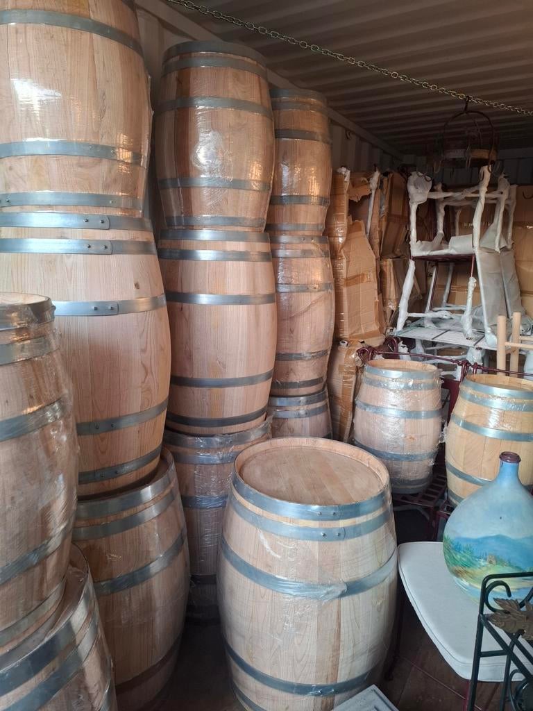 NIEUWE porto tonnen in kastanje hout als decoratie enz, Ophalen