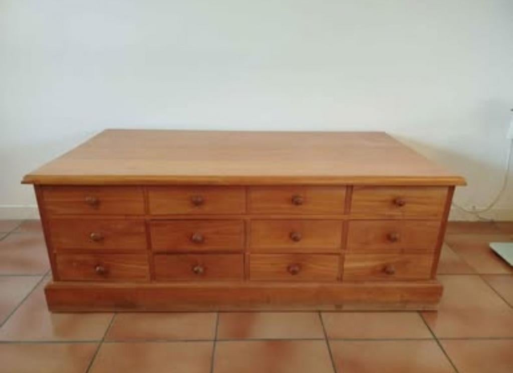 Table de salon en teck avec 12 tiroirs, Maison & Meubles, Armoires | Commodes, Teck, Enlèvement