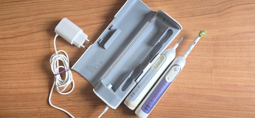 2 oral b Brosse À Dents Électrique 3765, Enlèvement, Utilisé, Brosse à dents