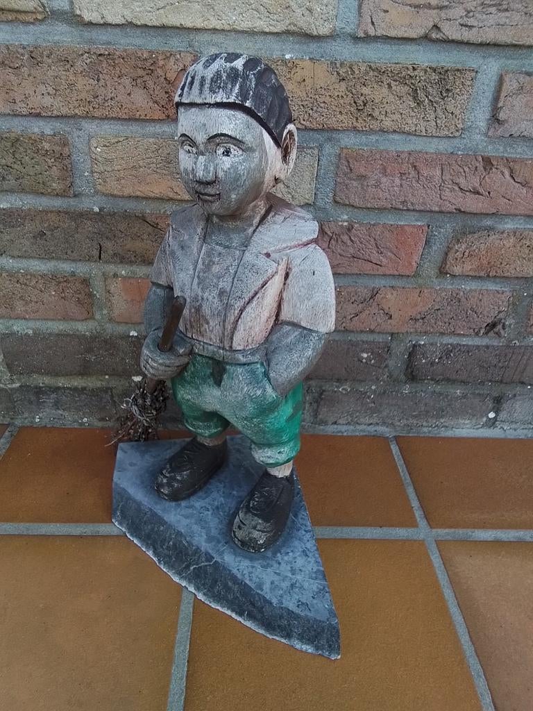 Houten ventje op arduinen blok, Tuin en Terras, Tuinbeelden, Ophalen, Zo goed als nieuw