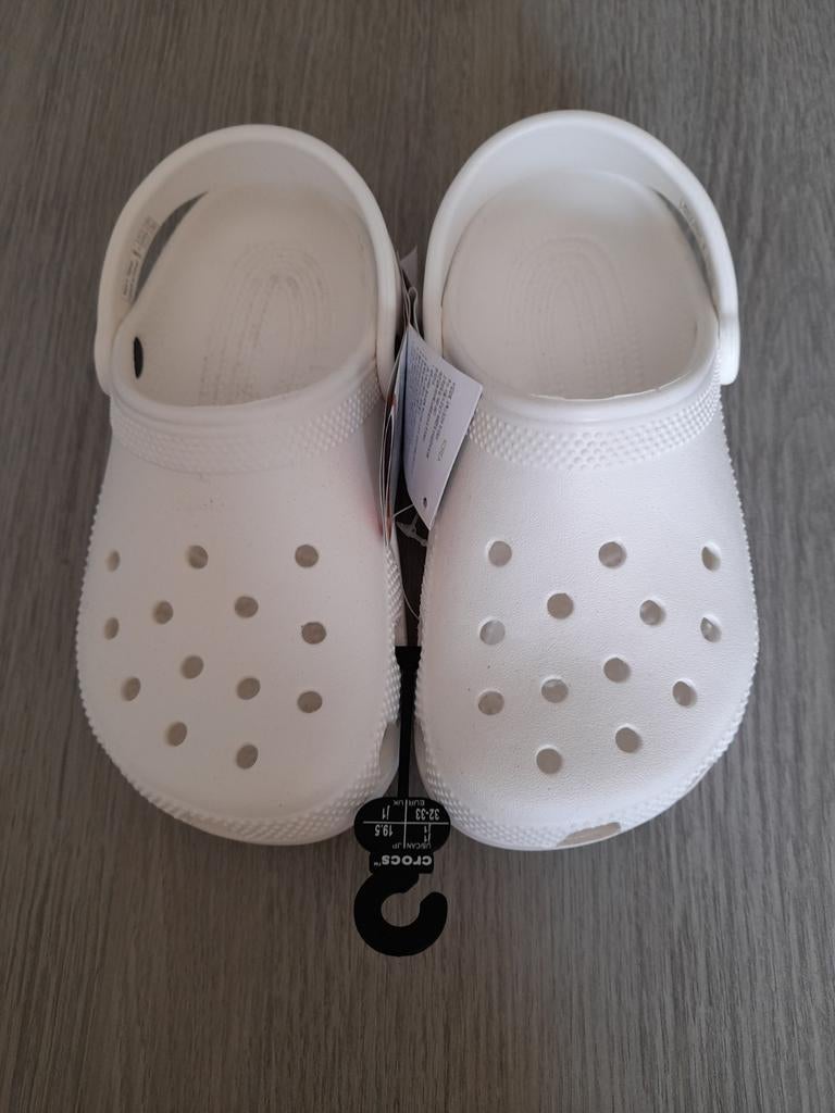Witte Crocs 32/33 J 1 (nieuwstaat ), Enfants & Bébés, Vêtements enfant | Chaussures & Chaussettes, Neuf, Garçon ou Fille, Crocs