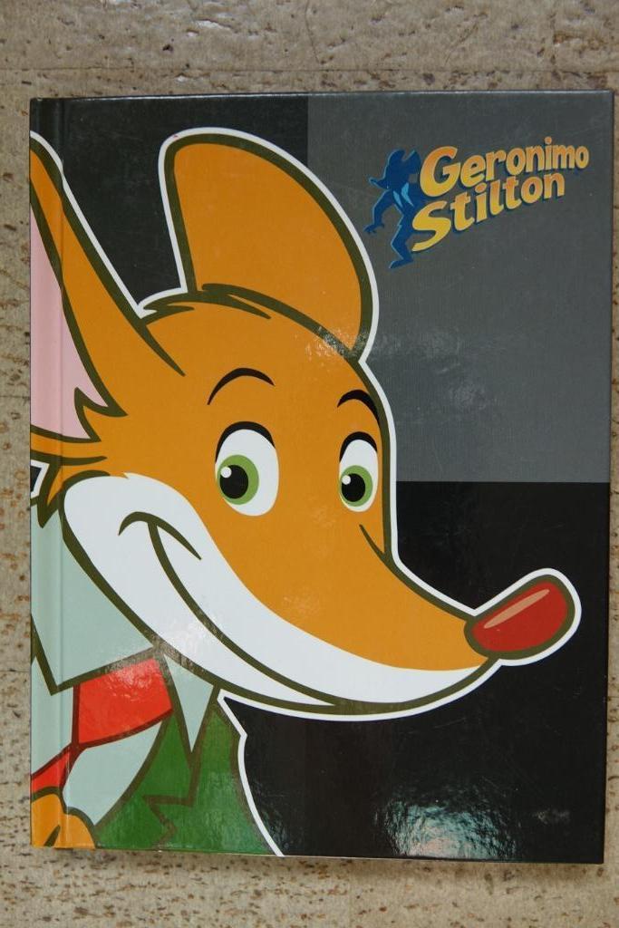 notitieboek Geronimo Stilton nieuwstaat, Ophalen of Verzenden, Zo goed als nieuw