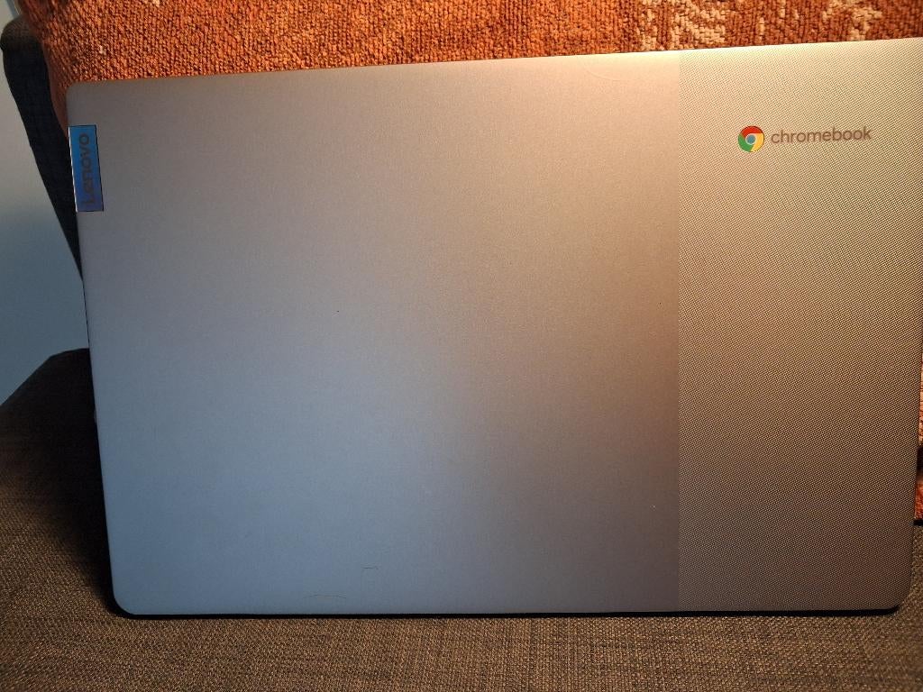 Chromebook lenovo, zo goed als nieuw, Computers en Software, Chromebooks, Ophalen, Zo goed als nieuw