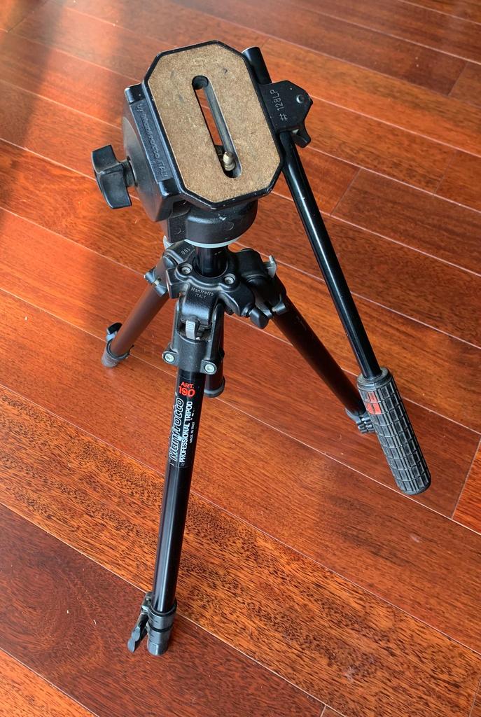 Trepied MANFOTTO 190B photos/caméra, Audio, Tv en Foto, Fotografie | Statieven en Balhoofden, Ophalen, Driepoot, Zo goed als nieuw