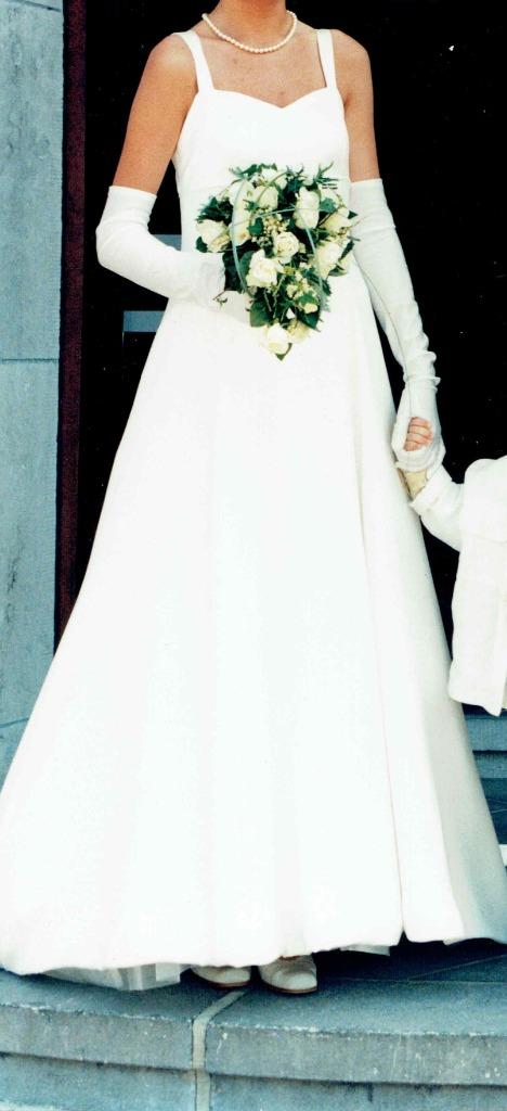 Trouwkleed kleur ecru maat 36-38, merk Linea Raffaelli, Kleding | Dames, Trouwkleding en Trouwaccessoires, Trouwjurk, Wit, Ophalen of Verzenden