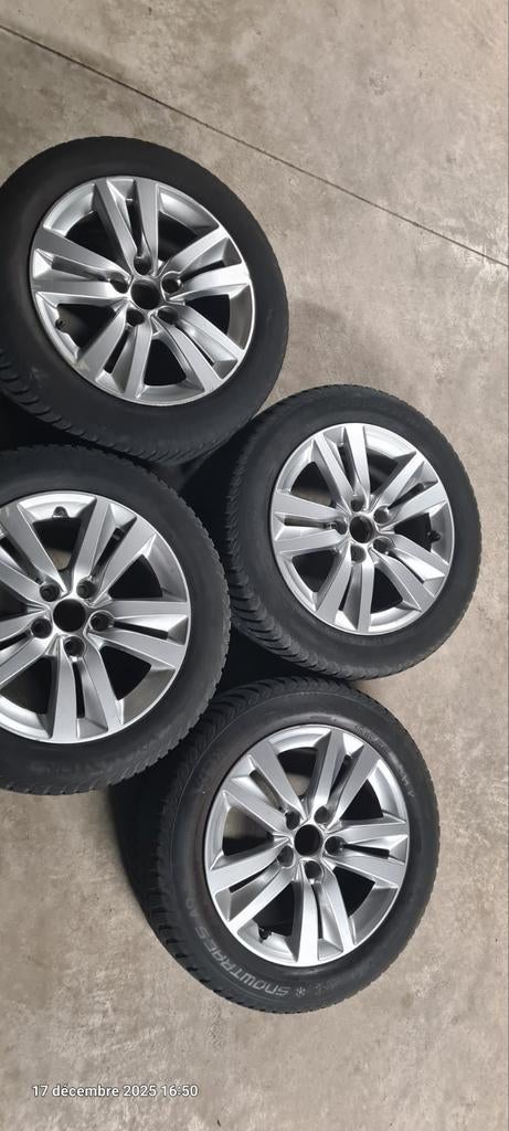 Pneus hiver et jantes toujours libre, Pneus hiver, Pneu(s)