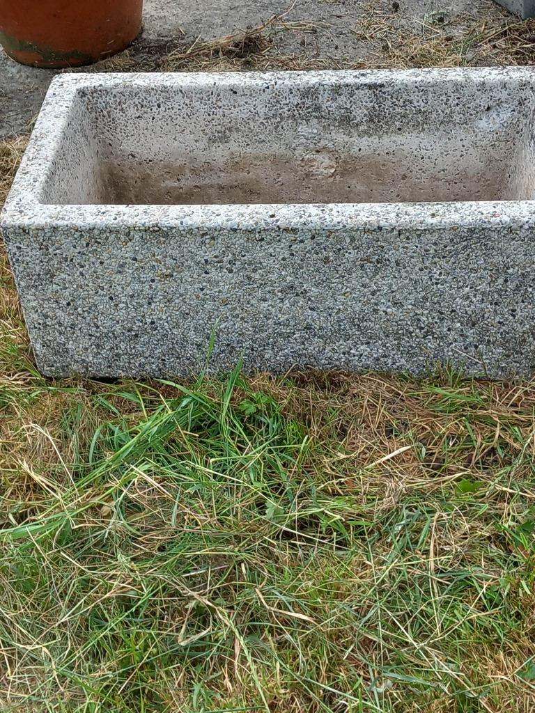 bacs en béton et gravillons lavés,hyper lourds, Enlèvement, Utilisé, Béton