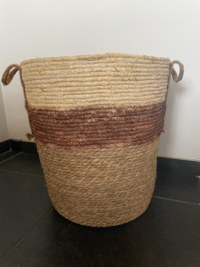 plusieurs paniers en osier different, Enlèvement, Osier, Panier