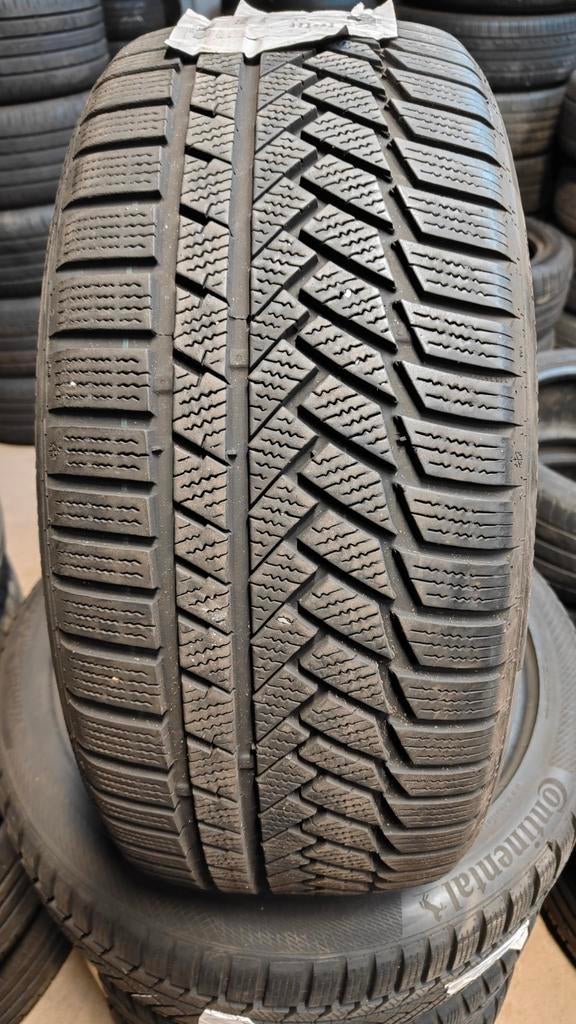 235/45r18 continental 50€ per stuk met montage en balanceren, Ophalen