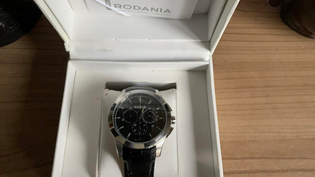 Montre Rodania, nouvelle CHRONO Saphir, Autres marques, Enlèvement ou Envoi, Cuir, Acier