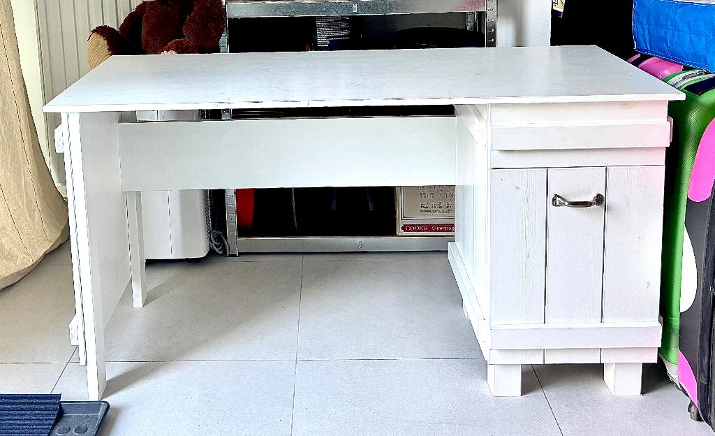 Bureau, Enlèvement, Utilisé