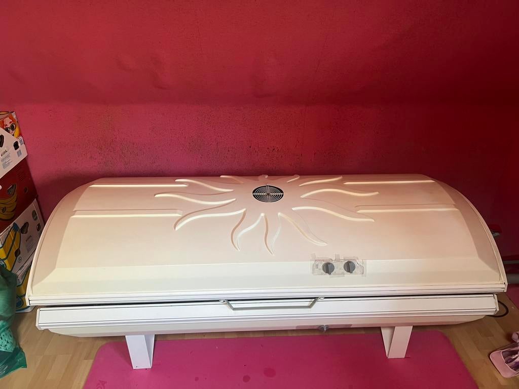 Zonnebank, Elektronische apparatuur, Zonnebanken en Gezichtsbruiners, Ophalen, Zo goed als nieuw