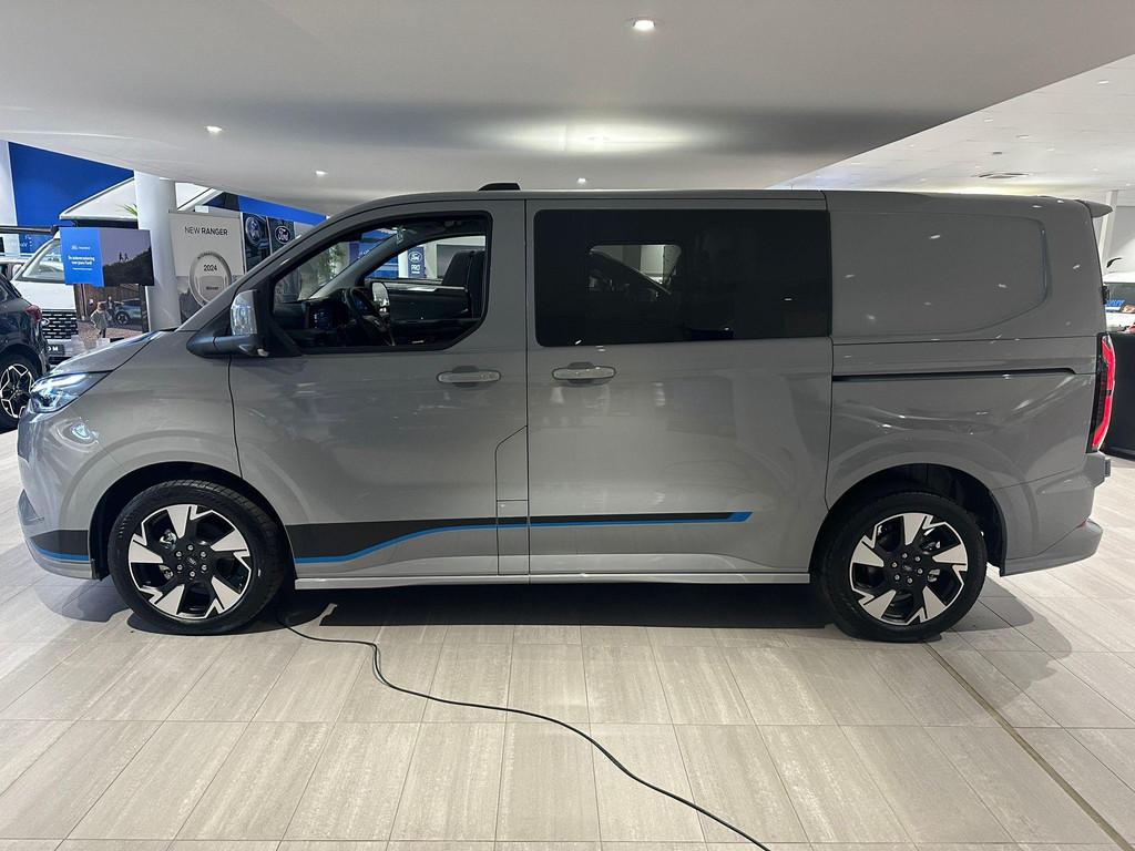 Ford Transit Custom Sport Dubbelcabine l PHEV l L1H1 l 5Seat, Auto's, Stof, Gebruikt, Zwart, 4 cilinders