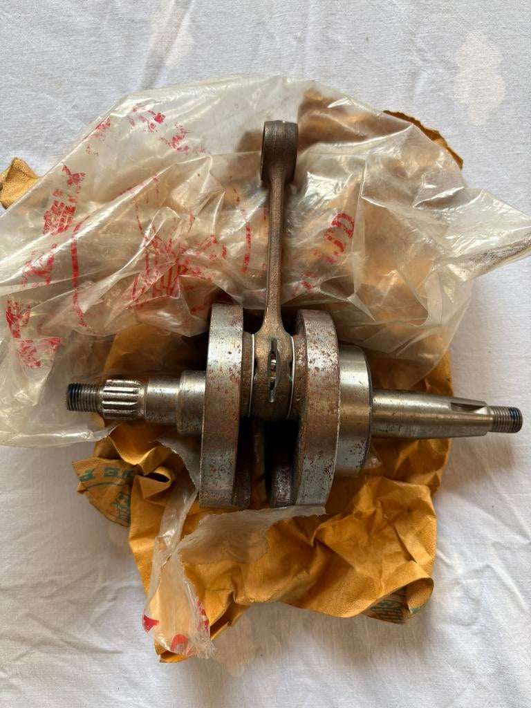Vilebrequin Honda MB80 neuf ancien stock NOS, Vélos & Vélomoteurs, Pièces de cyclomoteur | Général, Enlèvement