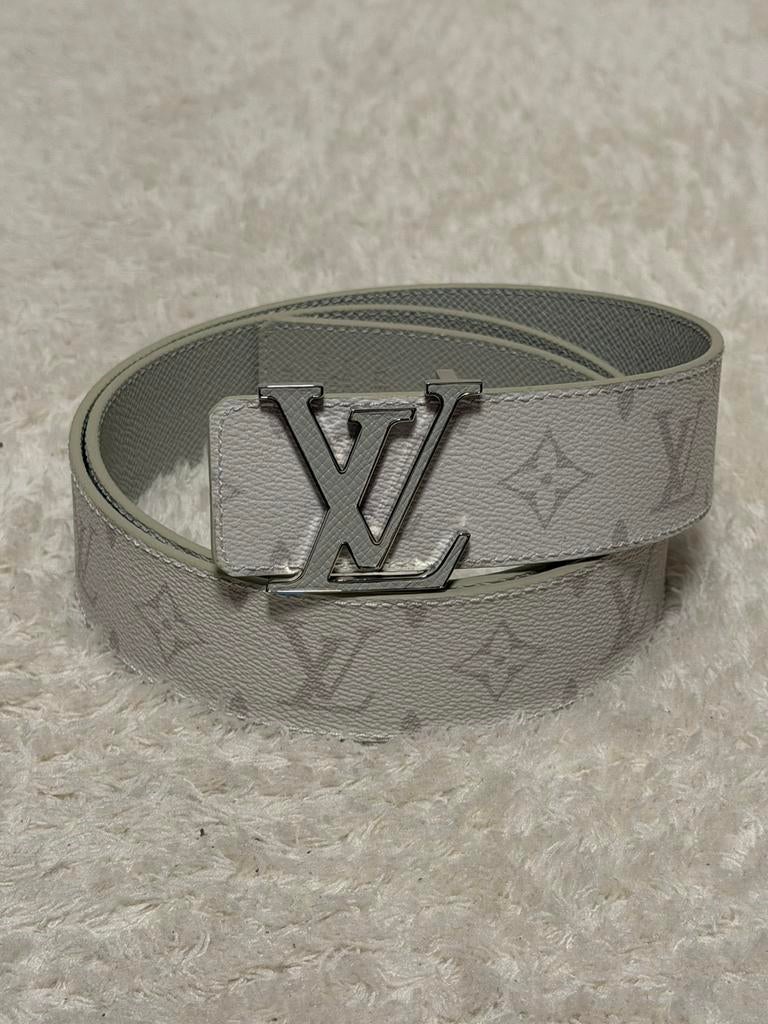 Louis Vuitton Initiales 40mm Reversible Riem Wit, Kleding | Heren, Riemen en Ceintuurs, Zo goed als nieuw, Riem of Ceintuur, Wit