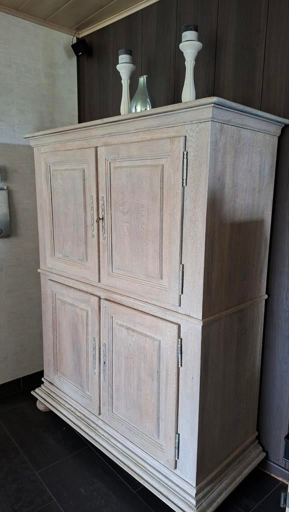 Armoire en chêne sablé, Enlèvement