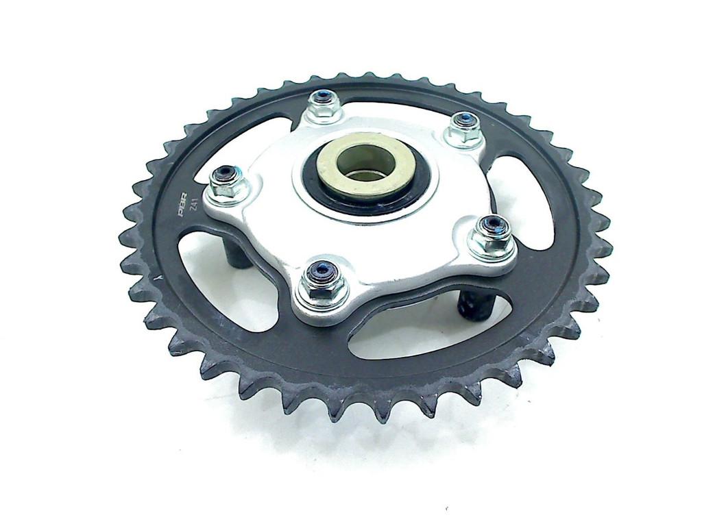 TANDWIEL DRAGER Aprilia RSV4 factory (01-1970/-), Motoren, Dhr. S. di Majo, Gebruikt, Info@cama-motorparts.nl, P.J. Troelstraweg 8 8
3144 CX  MAASSLUIS, NL