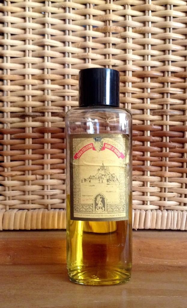 ZELDZAME OUDE MONT ST MICHEL EAU DE COLOGNE FLES 260 ML, Ophalen of Verzenden, Gebruikt, Parfumfles