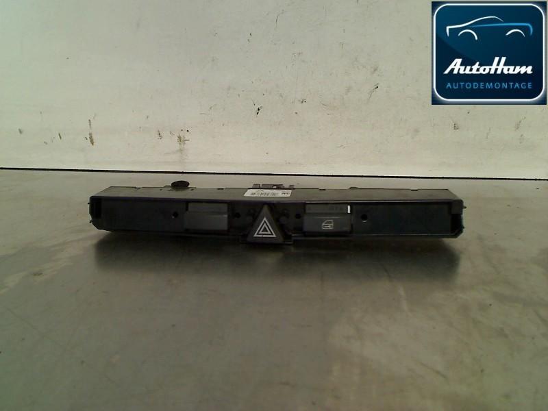 COMMUTATEUR DE FEUX DE DETRESSE Opel Astra H SW (L35), Utilisé, Opel