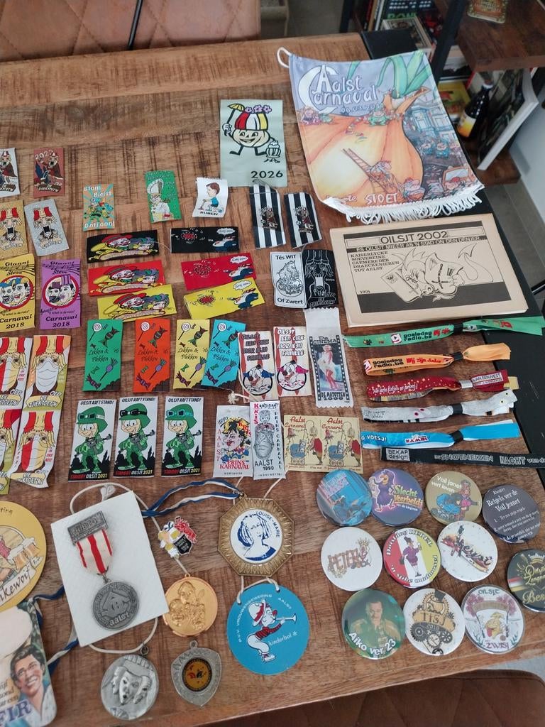 Verzameling aalst carnaval ideal voor de beginnende verzamla, Hobby en Vrije tijd, Scrapbooking, Ophalen