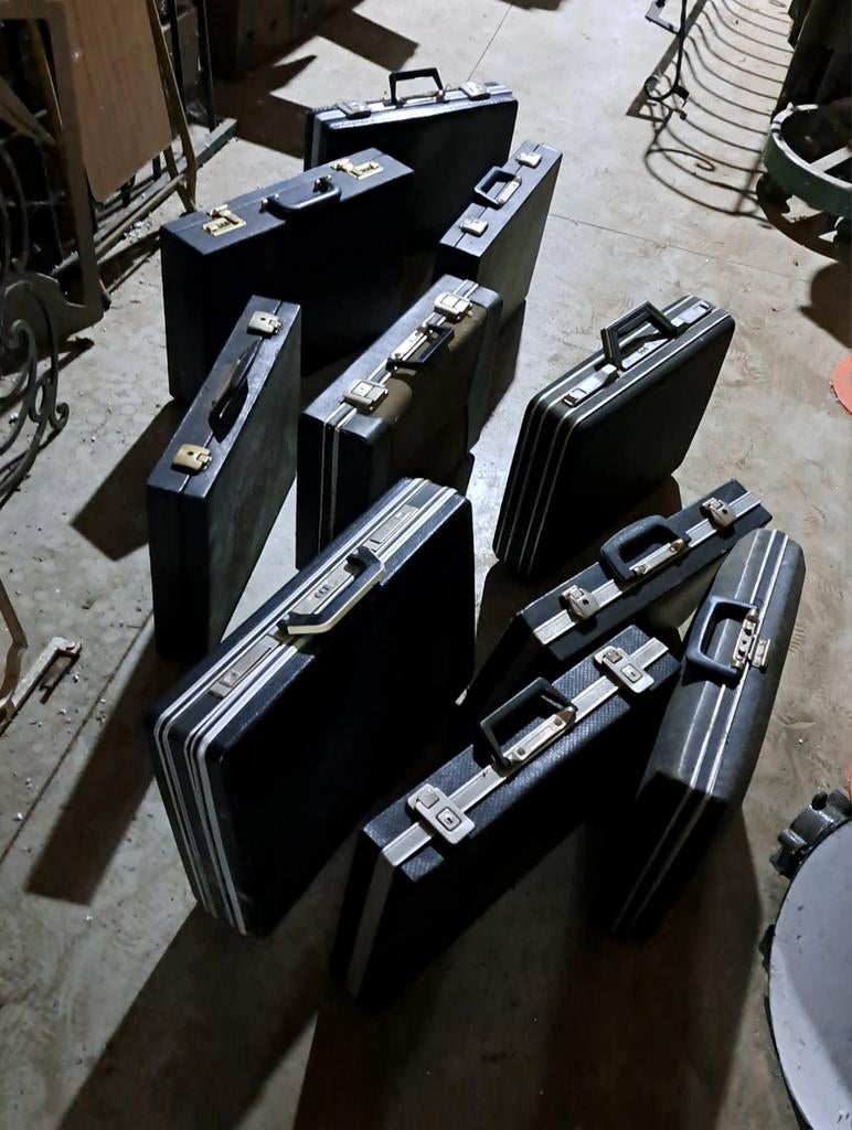 Koffer koffers oude kantoor koffertjes decoratie, Antiek en Kunst, Ophalen