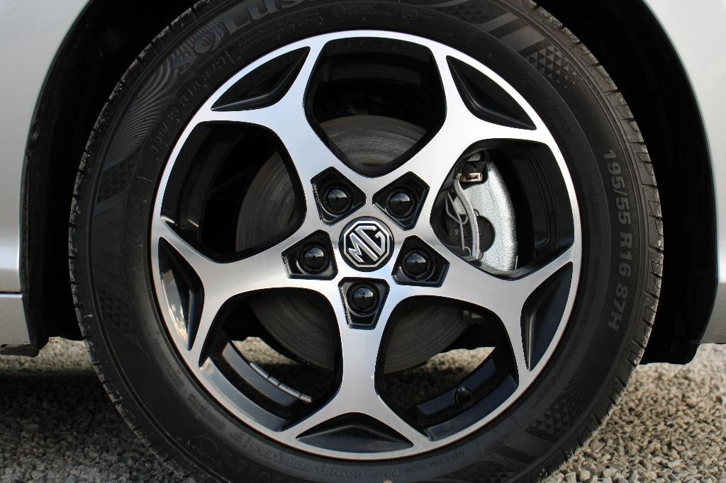 MG 3 1.5i Comfort MT5 116PK *NIEUW*CAMERA*APPLE/ANDROID, Auto's, MG, Voorwielaandrijving, 1498 cc, 4 cilinders, 5 deurs