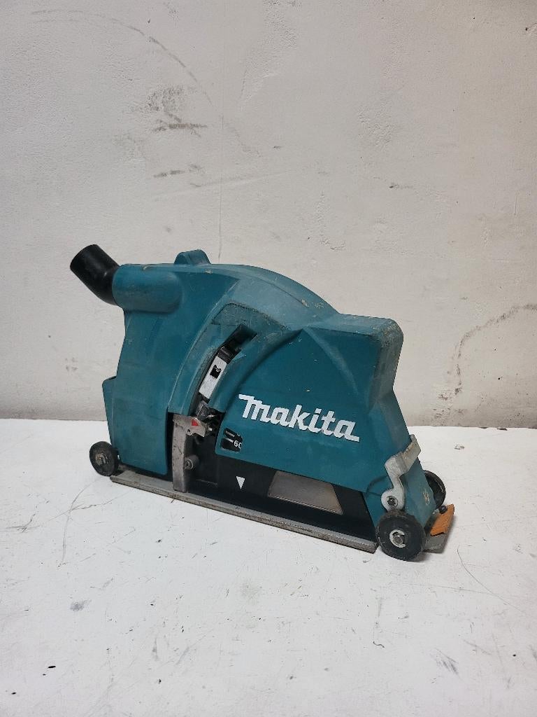 Makita 198440-5 Stofafzuigkap - 230mm, Doe-het-zelf en Bouw, Gereedschap | Slijpmachines, Gebruikt, Haakse handslijpmachine, 1000 watt of meer