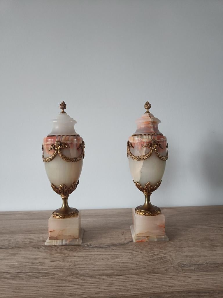 Marmeren beelden, Ophalen