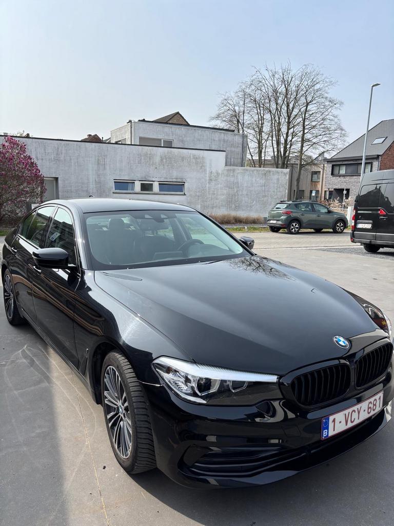 BMW 530e i Performace (sport line), Auto's, BMW, Automaat, Leder en Stof, Zwart, 5 deurs
