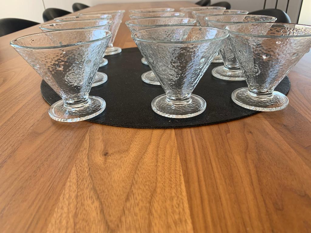 À l'état neuf, retro 12 bols et bols en verre, Uni, Enlèvement ou Envoi, Comme neuf, Verre