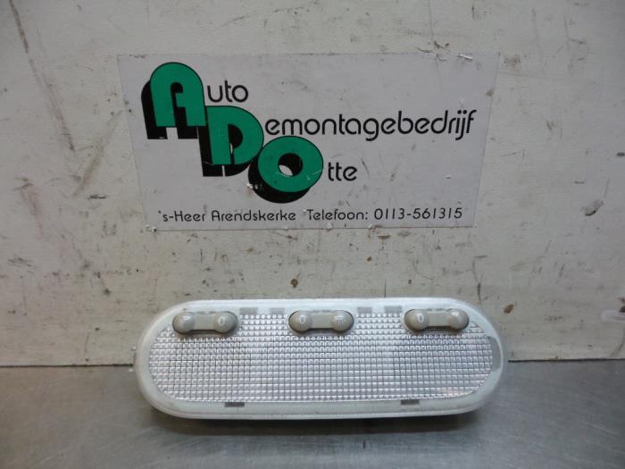 Eclairage intérieur avant d'un Renault Megane (Megane 2 02-, Autos : Pièces & Accessoires, Renault, -, Utilisé, -