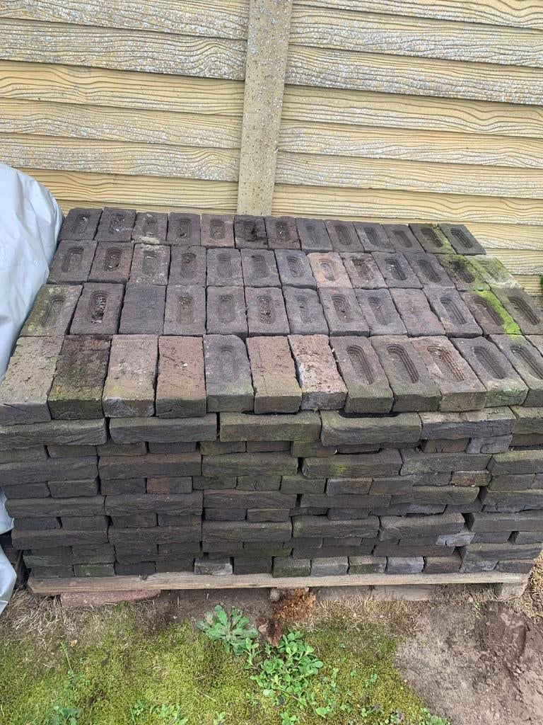 Gevelsteen Vandersanden zwart mangaan, Doe-het-zelf en Bouw, Metselstenen, Ophalen, Zo goed als nieuw, Bakstenen