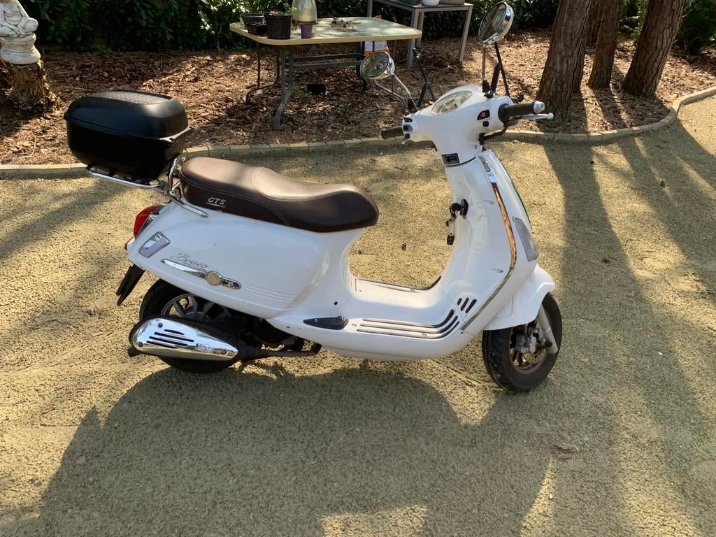 Vespa, Ophalen, Zo goed als nieuw, Vespa