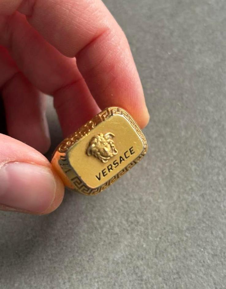Ring Versace goud, Handtassen en Accessoires, Ringen, Ophalen, Zo goed als nieuw, Goud