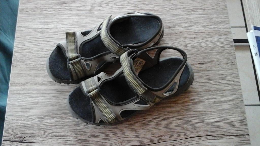 Sandale Quechua pointure 36/37, Enlèvement