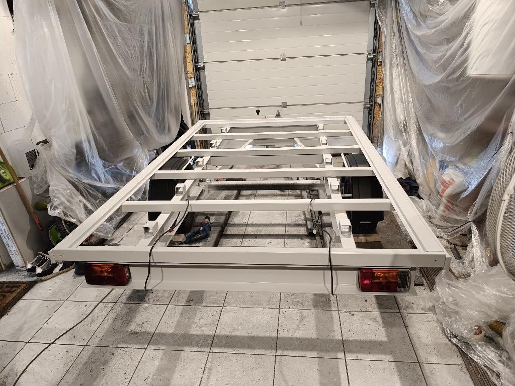 Remorque, Enlèvement, Neuf